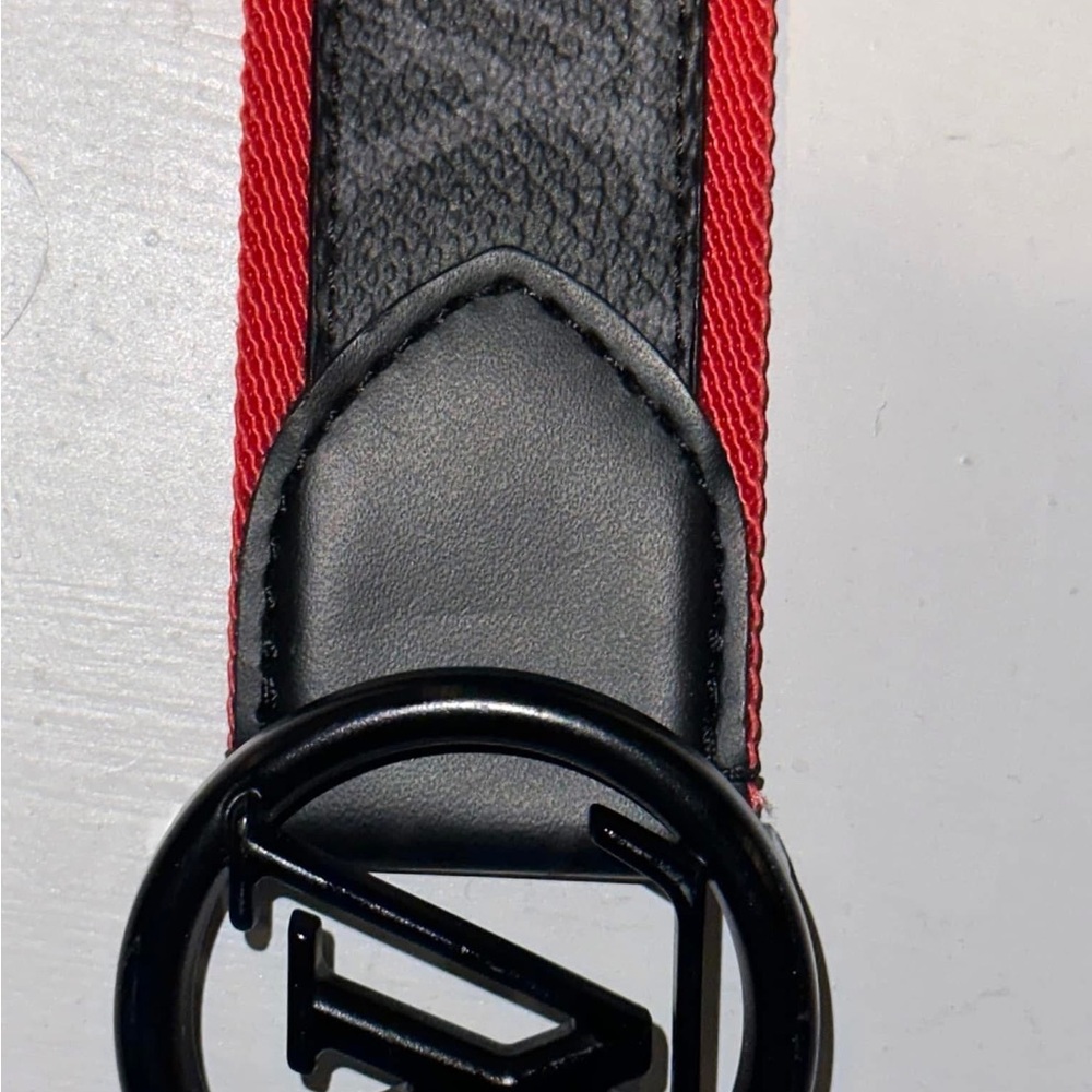 Louis Vuitton Circle Monogrammed Eclipse Belt - 85cm/34 inches - Picture 7 of 13